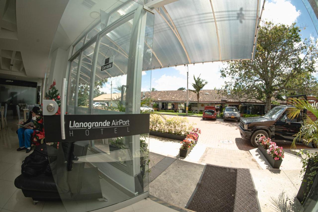 Llanogrande Airport By Bernalo Hotels Ριονέγρο Εξωτερικό φωτογραφία